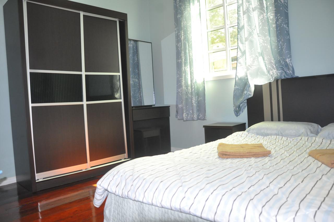 Azrien Homestay Kampong Kundassan エクステリア 写真